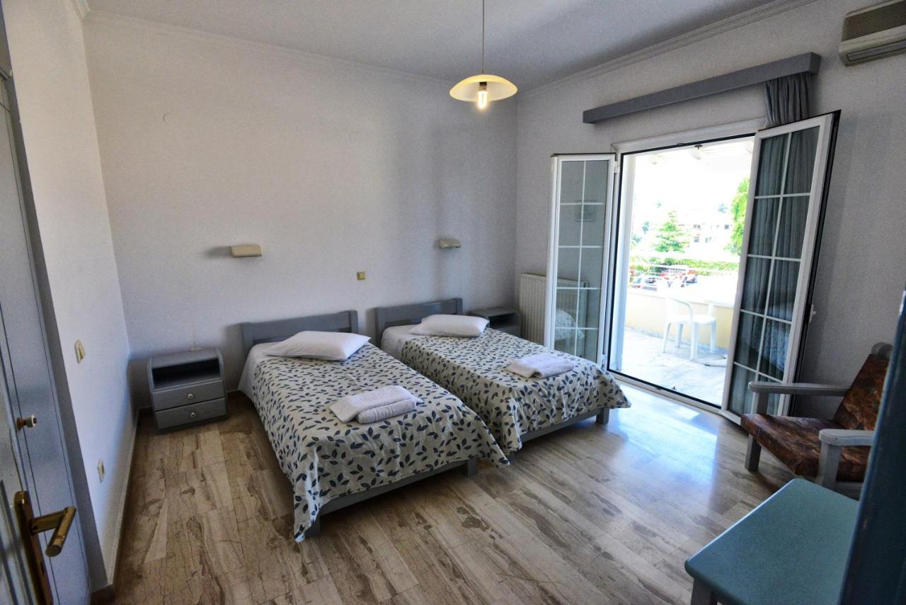 Filippas Rooms In Gouvia Esterno foto