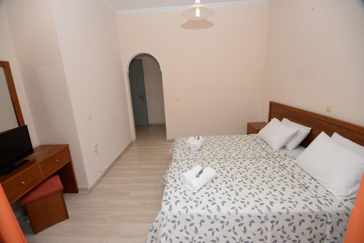 Filippas Rooms In Gouvia Esterno foto