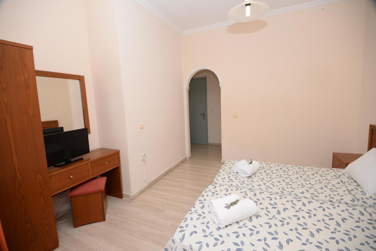 Filippas Rooms In Gouvia Esterno foto