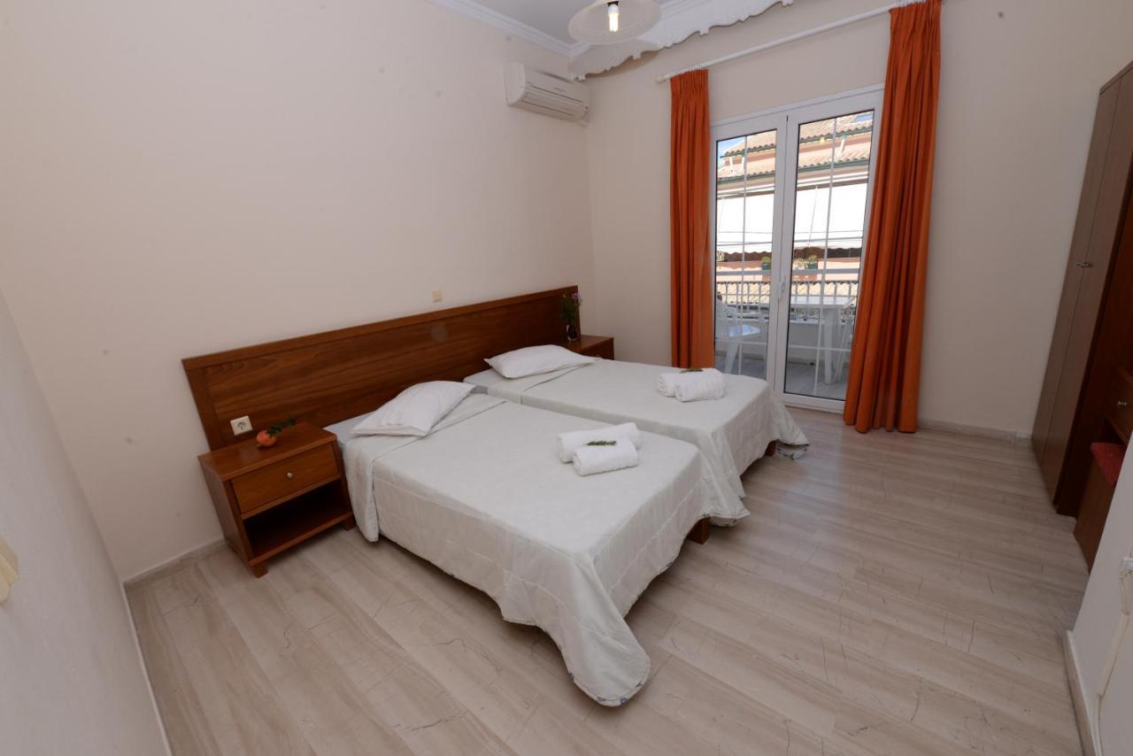 Filippas Rooms In Gouvia Esterno foto