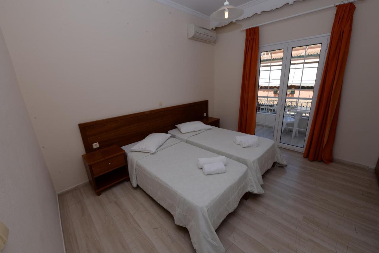 Filippas Rooms In Gouvia Esterno foto
